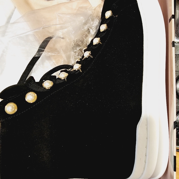 Stuart W 🛑🛑🛑👟👟 look at this !!♡♡♡ New New no tag.  .. box... wont last🎆✨️ - Picture 2 of 9